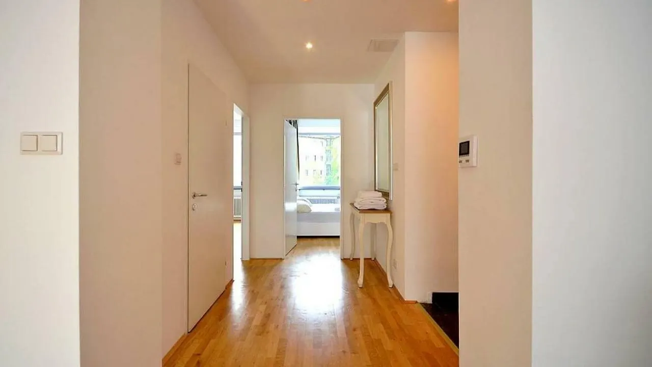 Vienna Residence, Naschmarkt - Karlsplatz 0*,  Austria